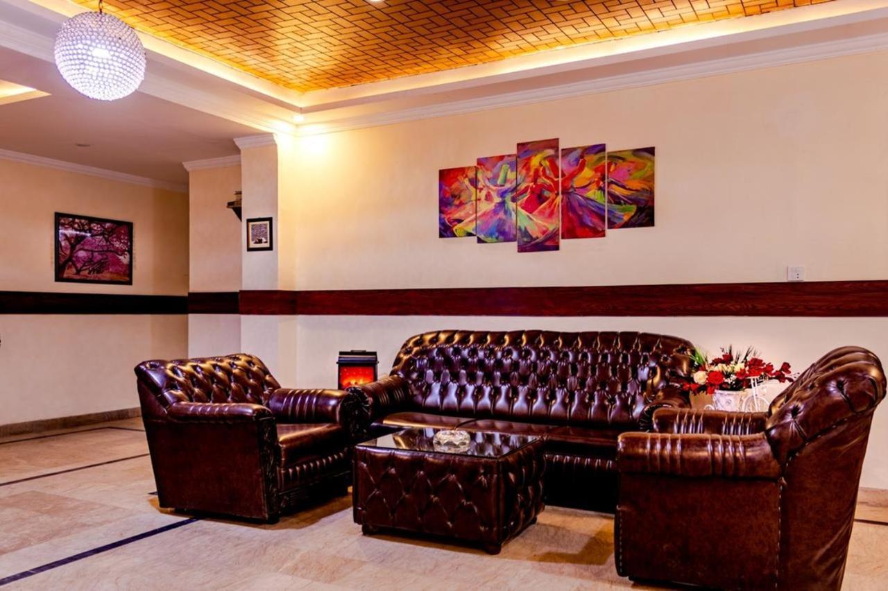 Rose Palace Hotel, Gulberg لاهور المظهر الخارجي الصورة