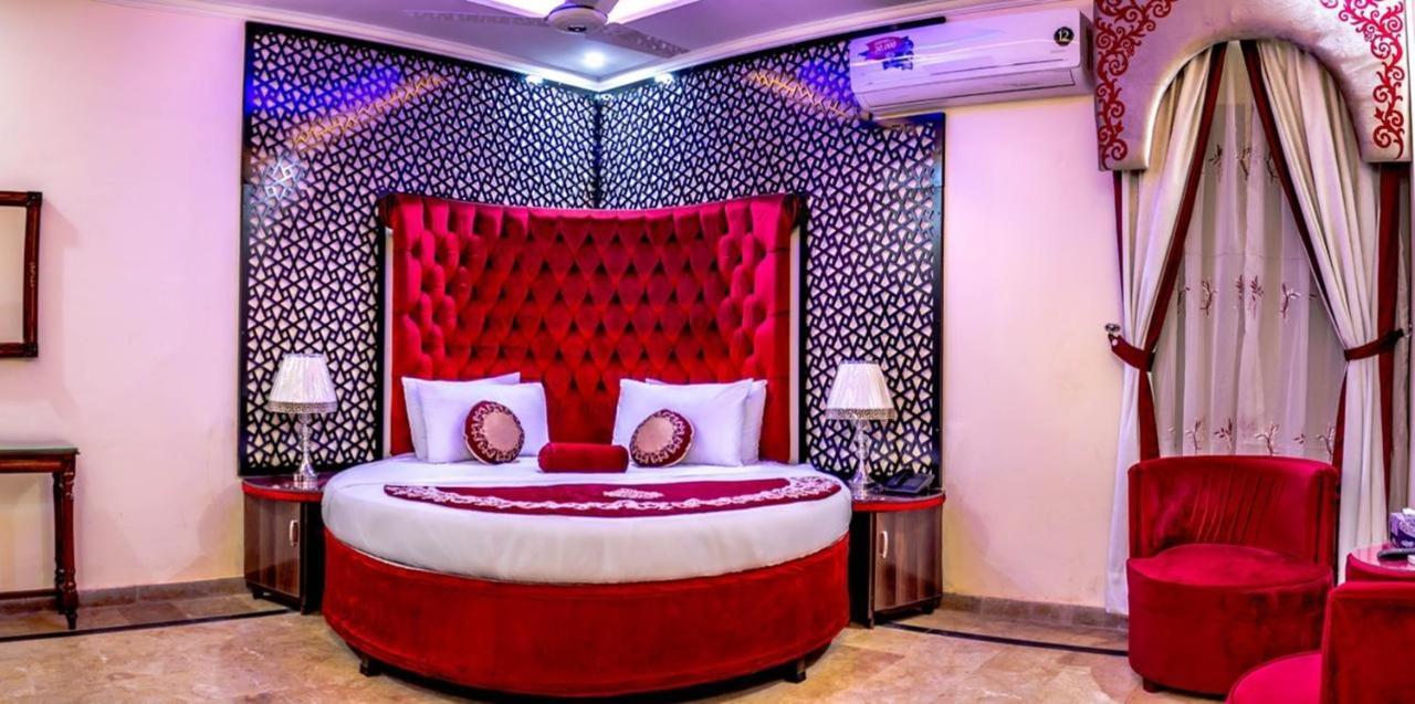 Rose Palace Hotel, Gulberg لاهور المظهر الخارجي الصورة